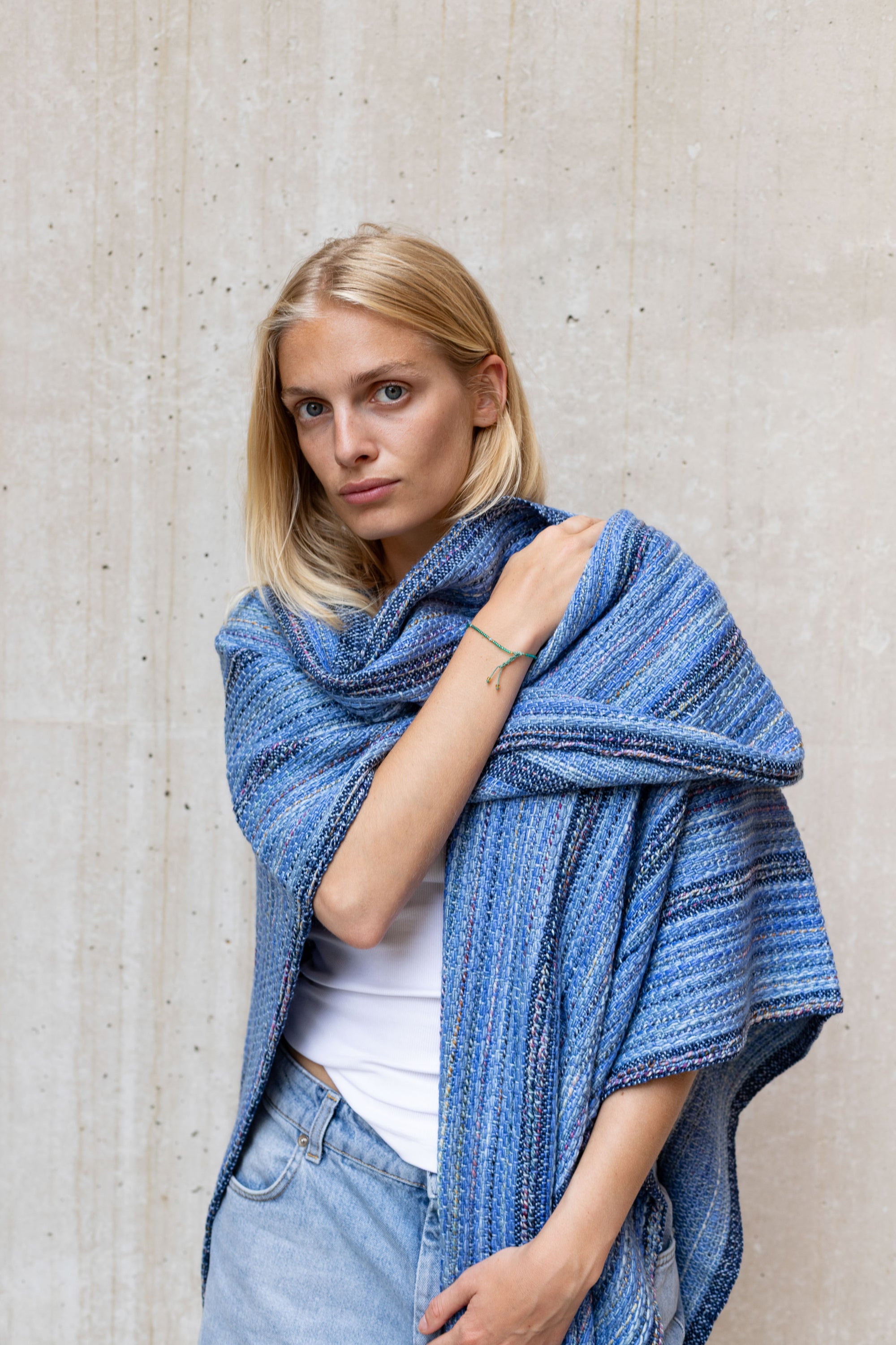 Oversized Cape Ava Enigma Bleu