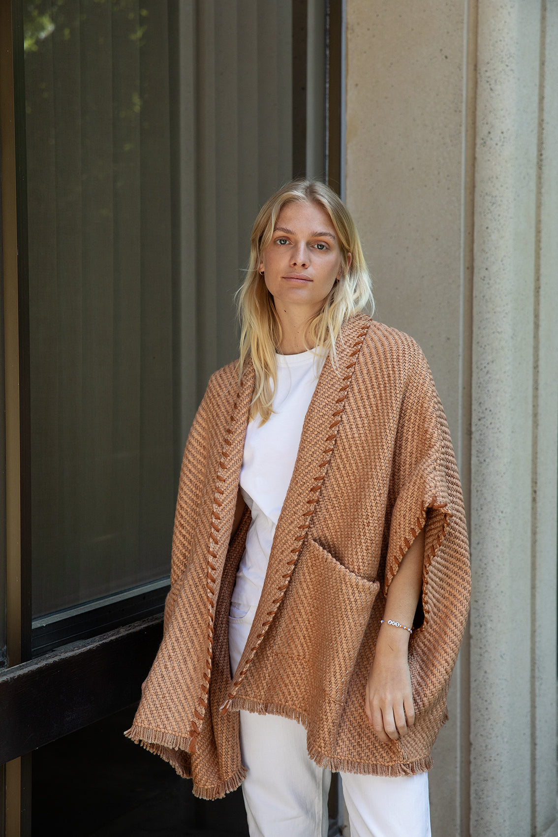 Lose Cardigan Billy, Camel