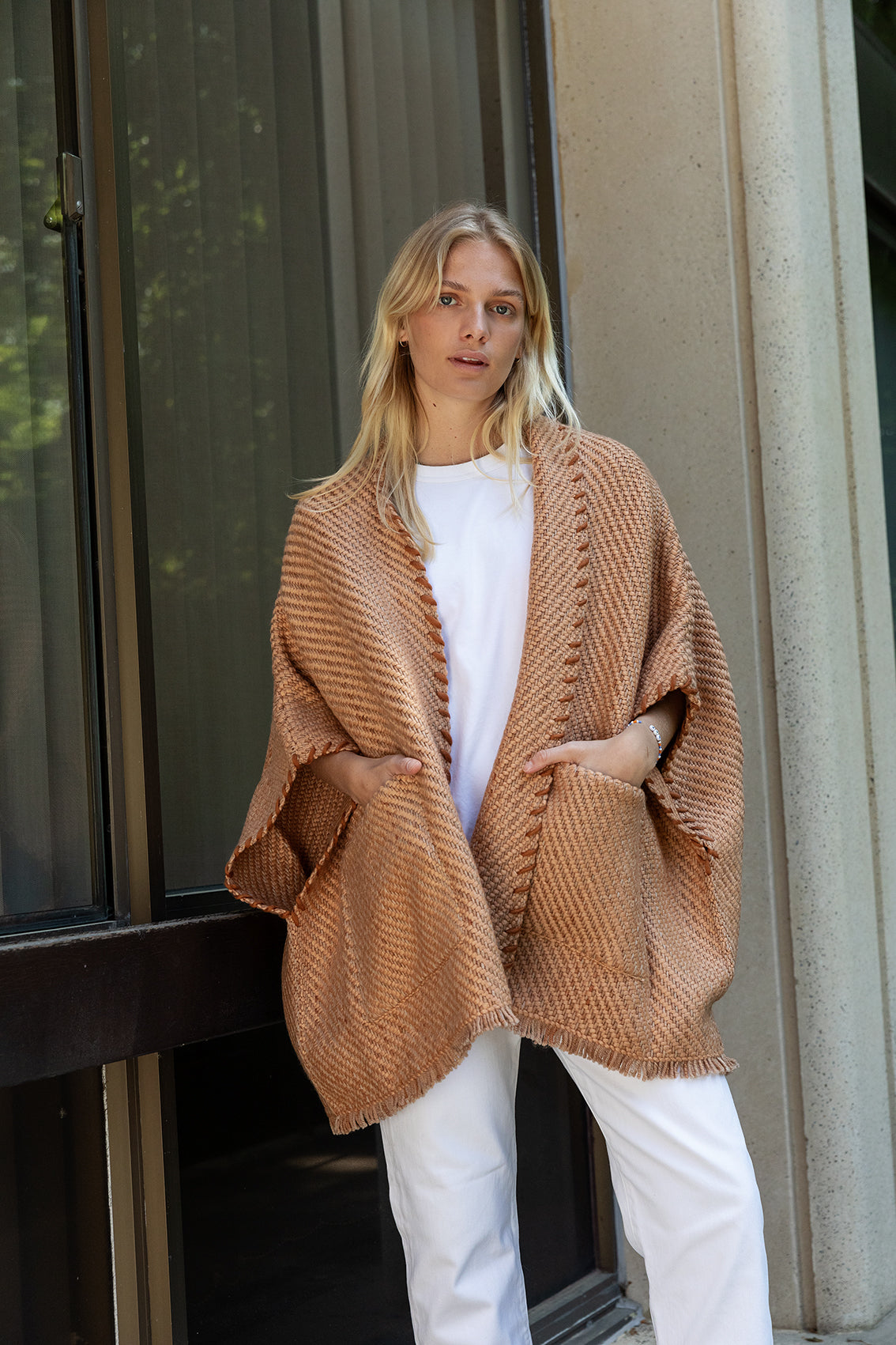 Lose Cardigan Billy, Camel