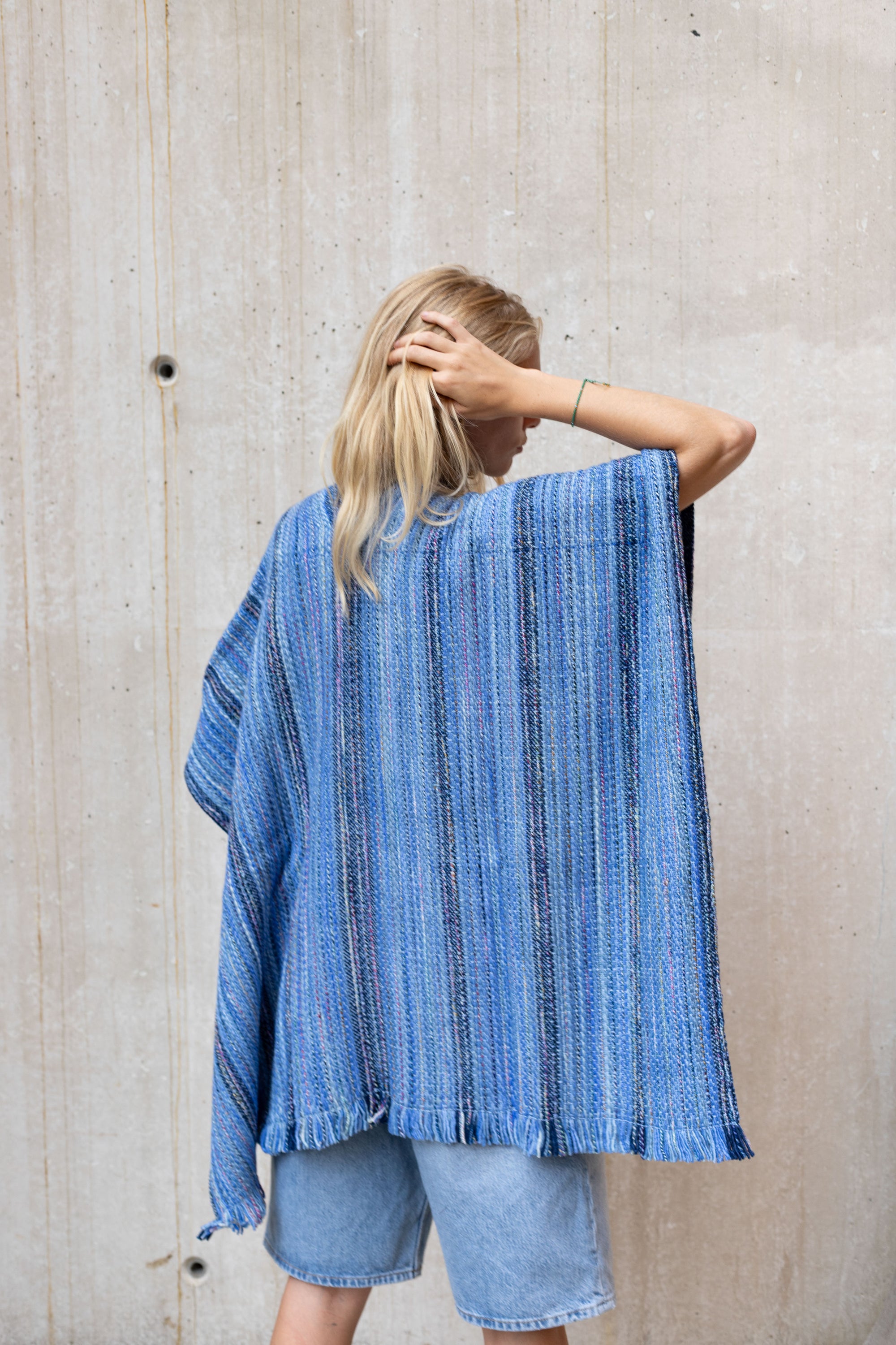 Oversized Cape Ava Enigma Bleu