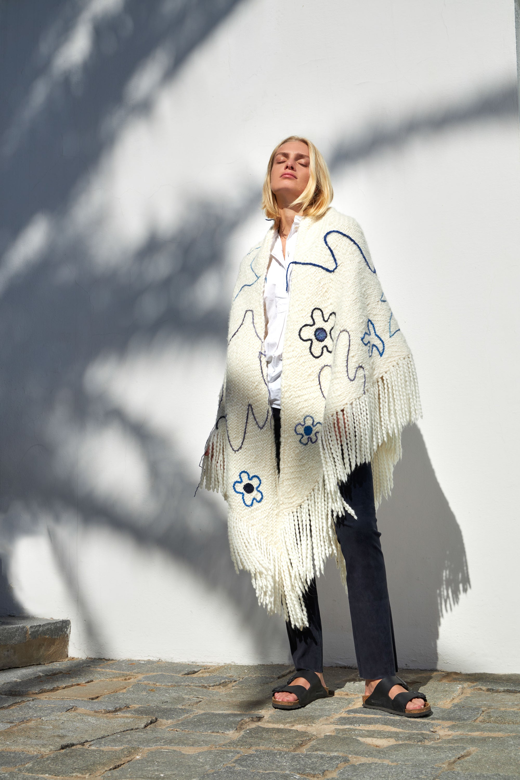 WEHVE, Luxurious & sustainable handwoven shawls