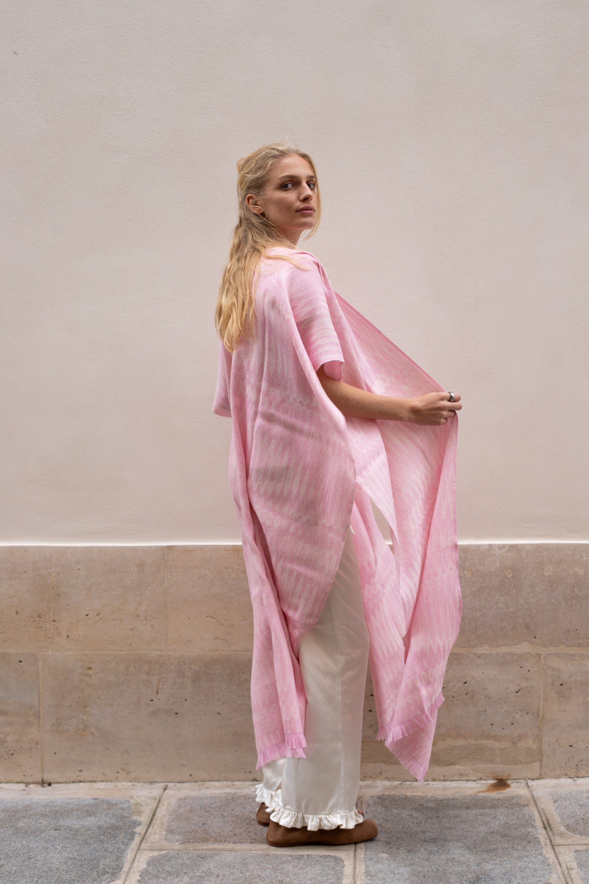 Fine Cape Hedda, Labyrinthe - Pink Moon