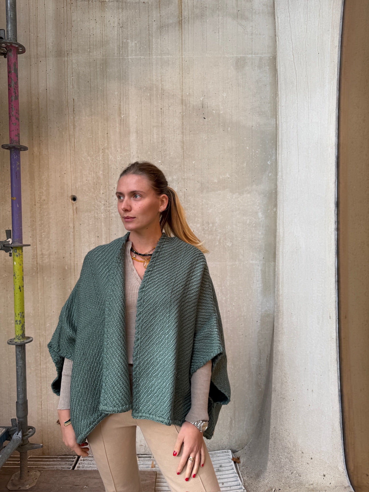 Lose Cardigan Luna, Vine