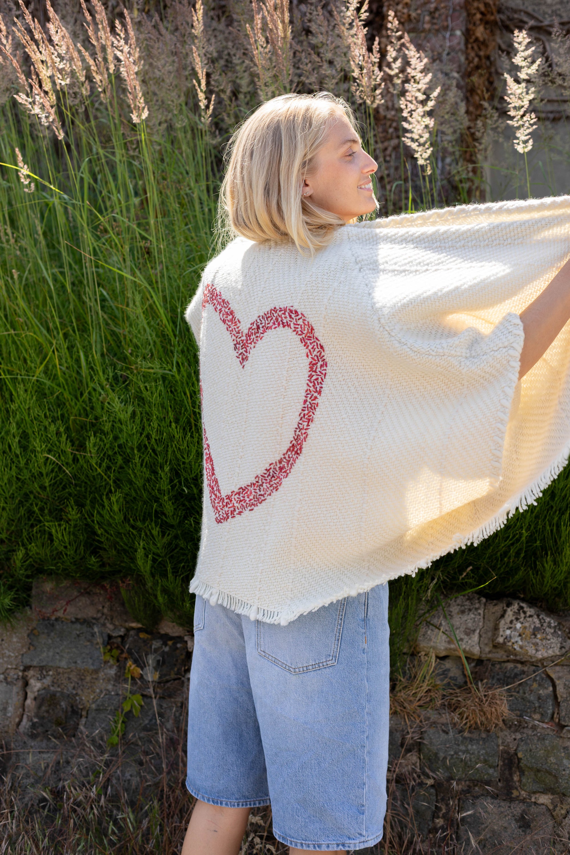 Lose Cardigan Bella - Amora - Rouge - Ivoire