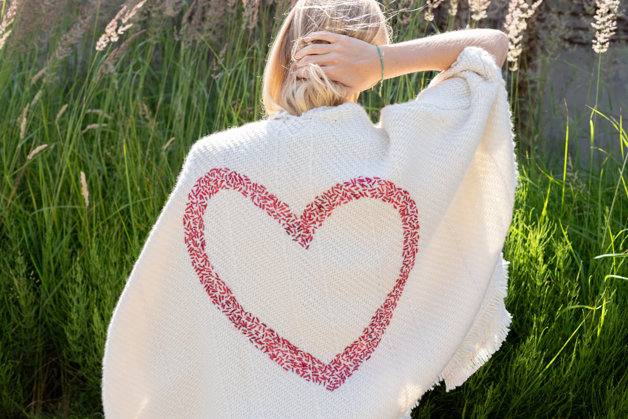 Lose Cardigan Bella - Amora - Rouge - Ivoire