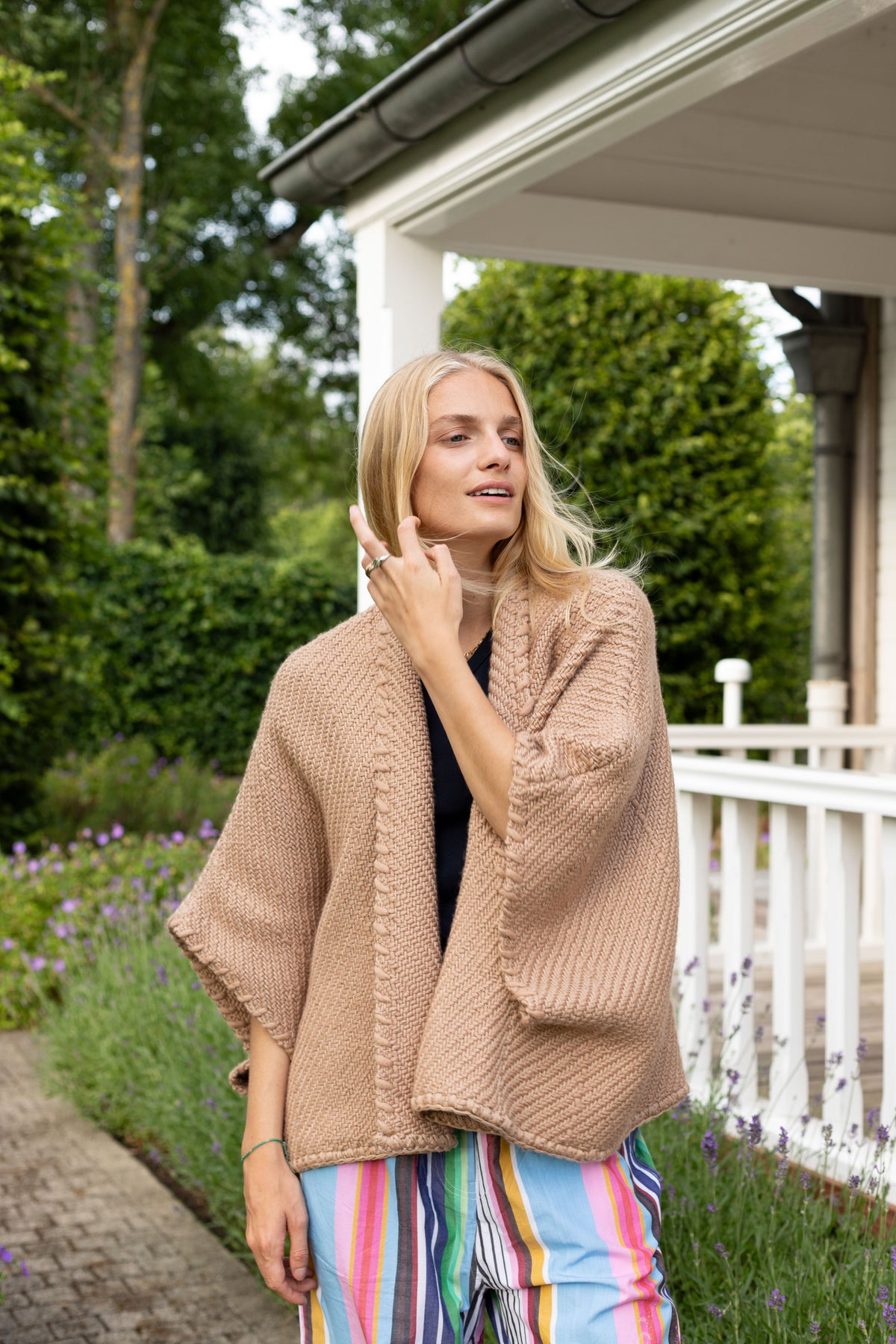 トップス Andwang Fur bonbon cardigan トップス Andwang Fur bonbon cardigan Fur bonbon cardigan (black)