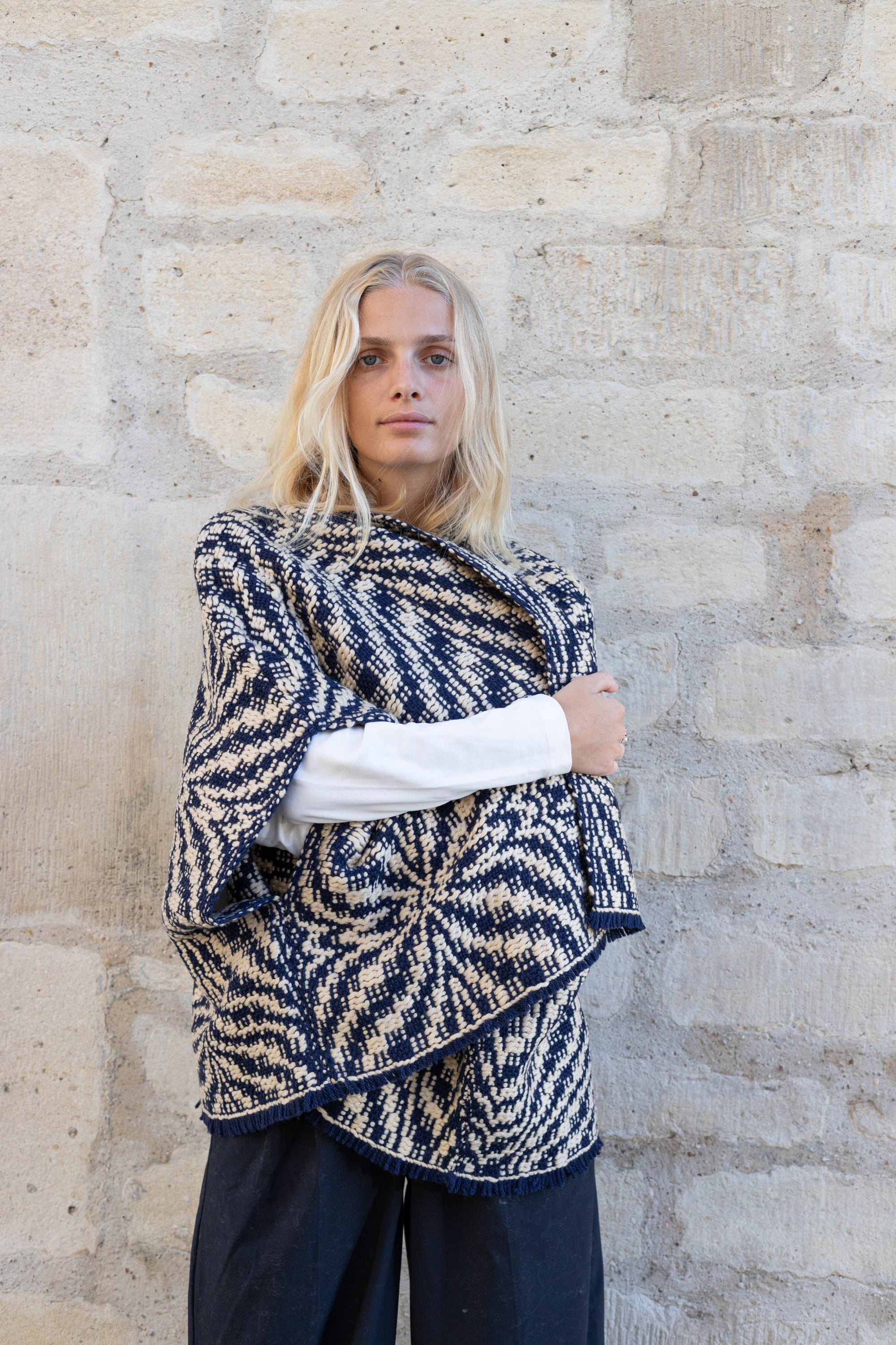 WEHVE | Luxurious & sustainable handwoven shawls | Lose Cardigan Bella