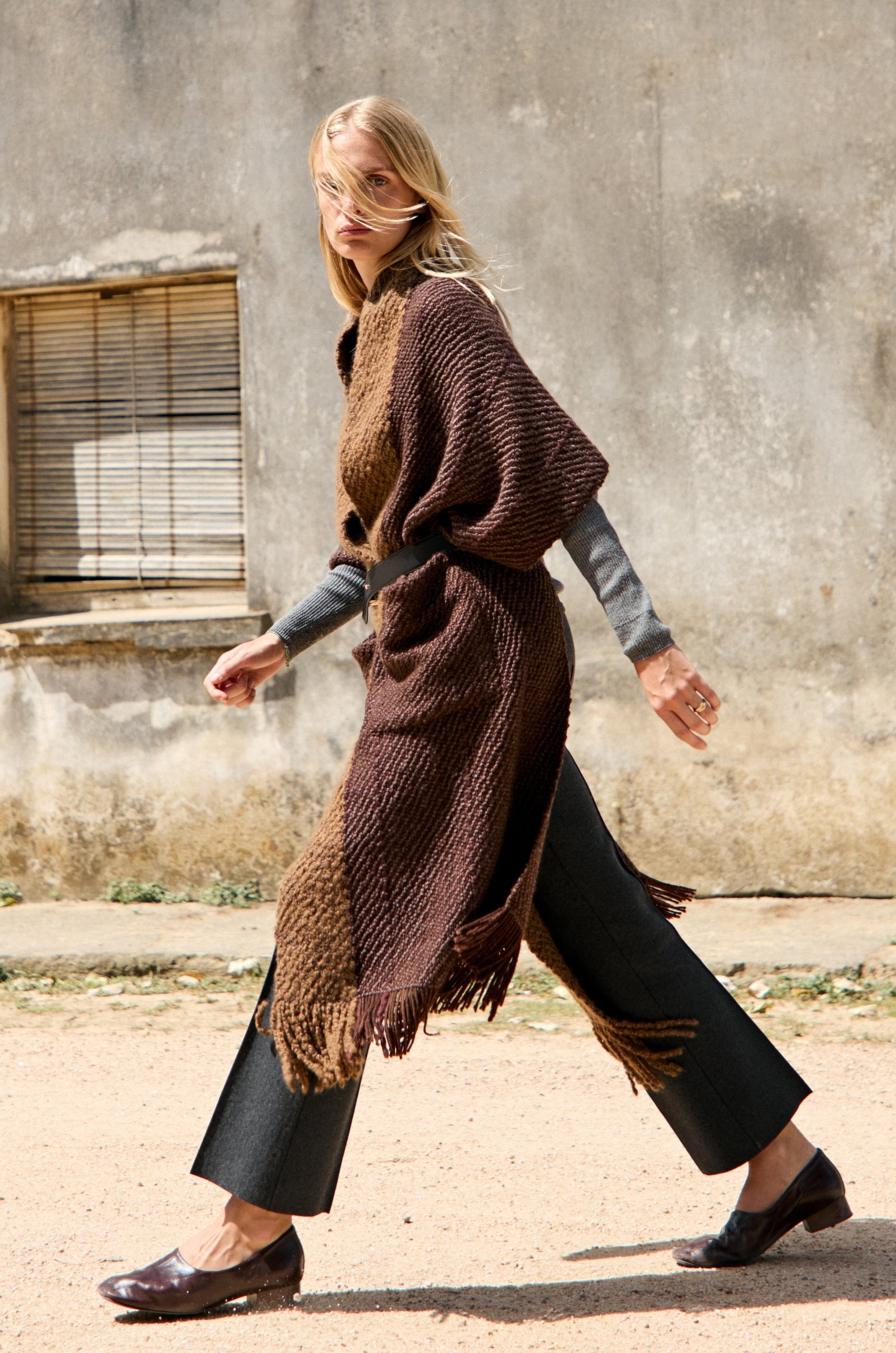 Big Shawl with Pockets Alma - Cashmere - Dark Sable